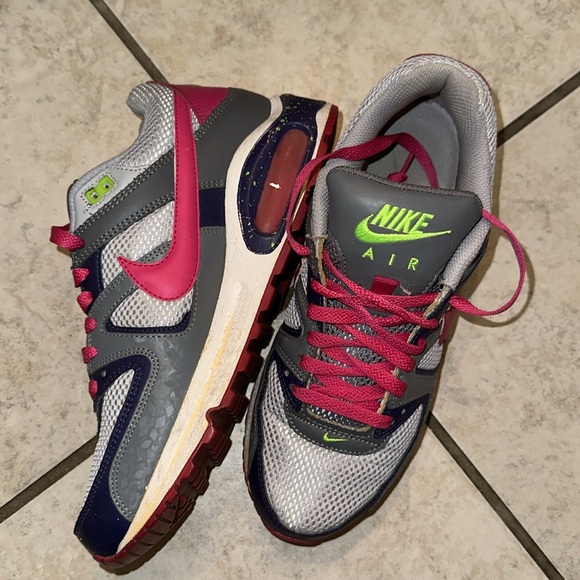 Nike AirMaxes - Picture 3 of 3